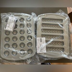 Pampered Chef cake pop and waffle stick pans